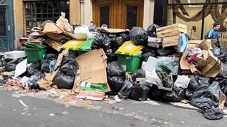 Les dépôts sauvages de déchets ménagers se multiplient à Lavelanet en Ariège depuis la mise en place d'un système de badge pour se débarrasser de ses poubelles.